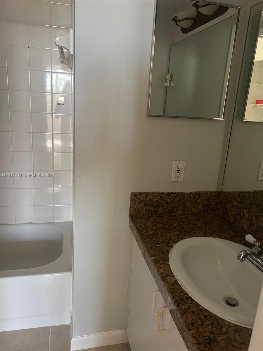 19601 E Country Club Dr # 7603 — Photo 5