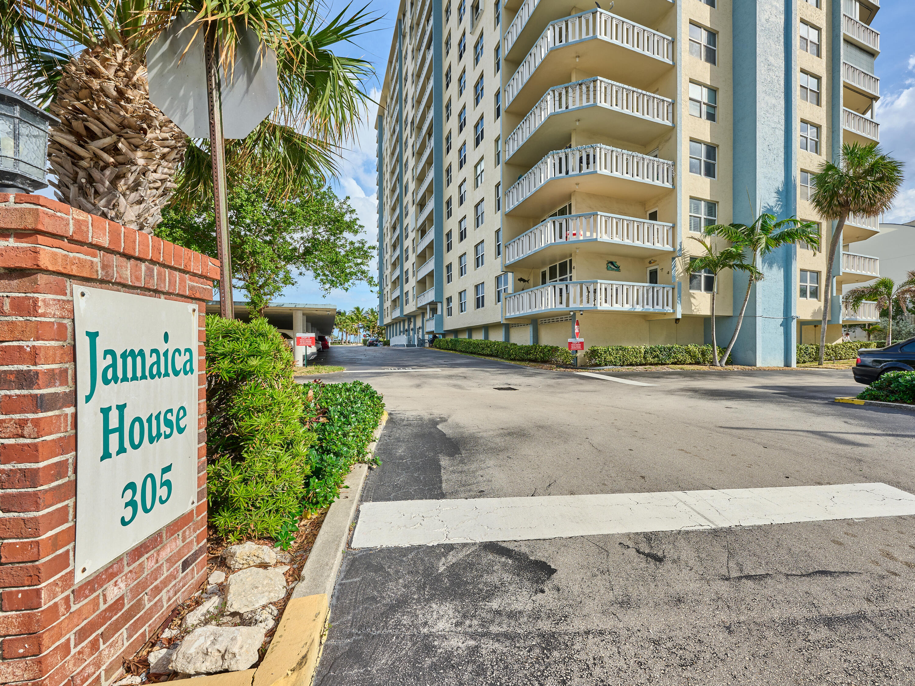 305 N Pompano Beach Boulevard # 405 — Photo 2