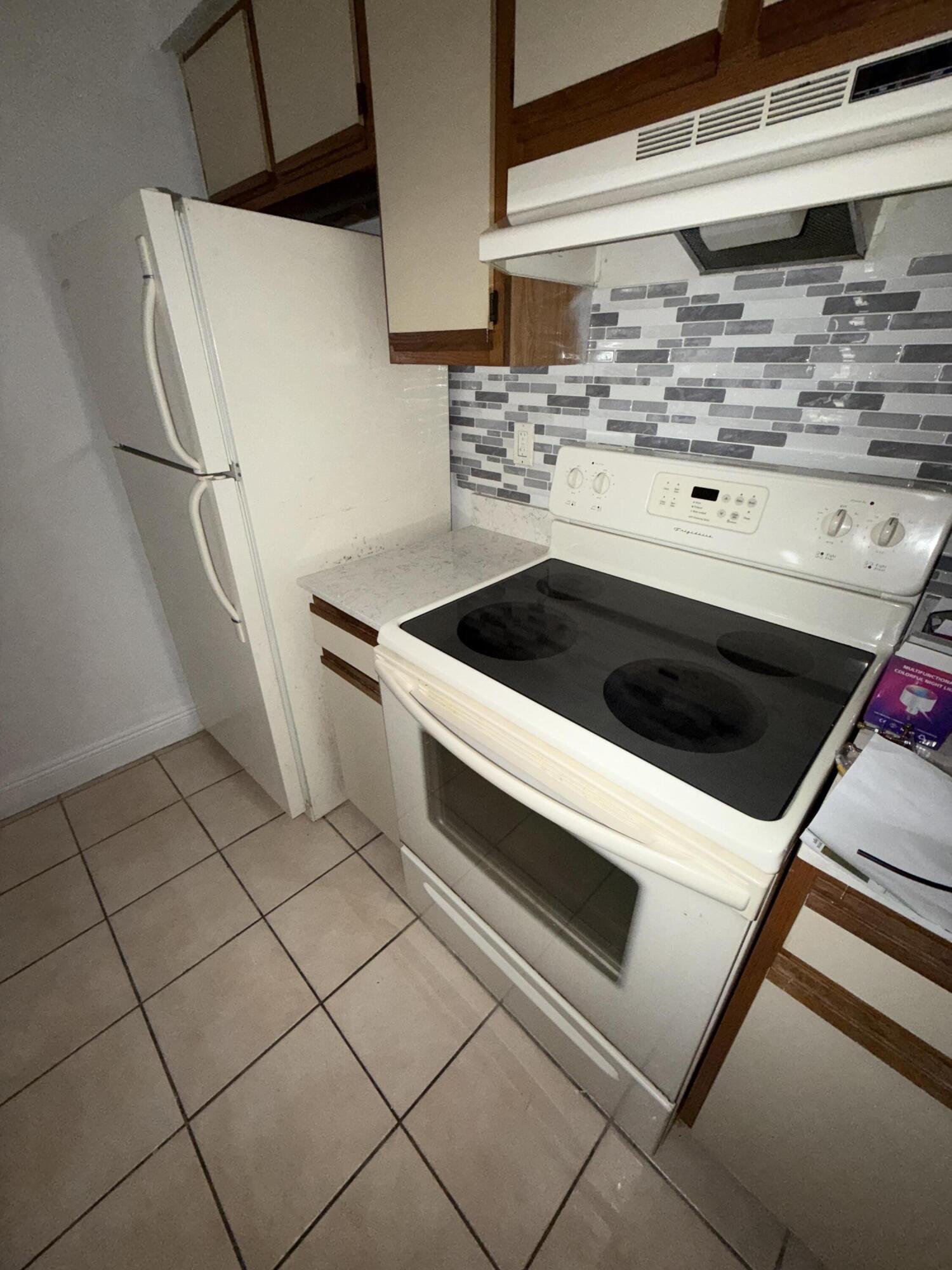 1285 SW 46th Avenue # 2709 — Photo 4