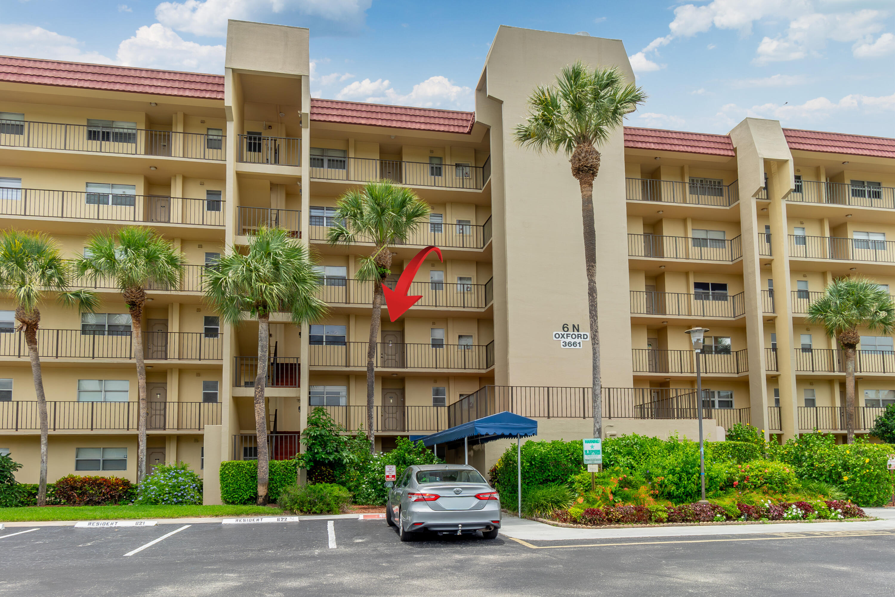 3661 Via Poinciana # 211, Lake Worth FL 33467