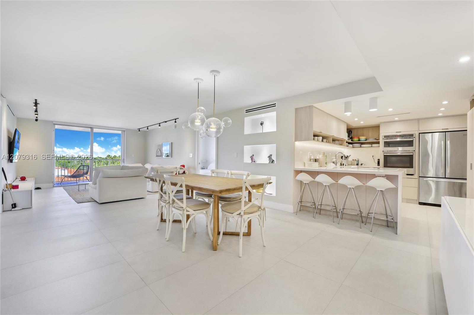 210 Sea View Dr # 511 — Photo 3