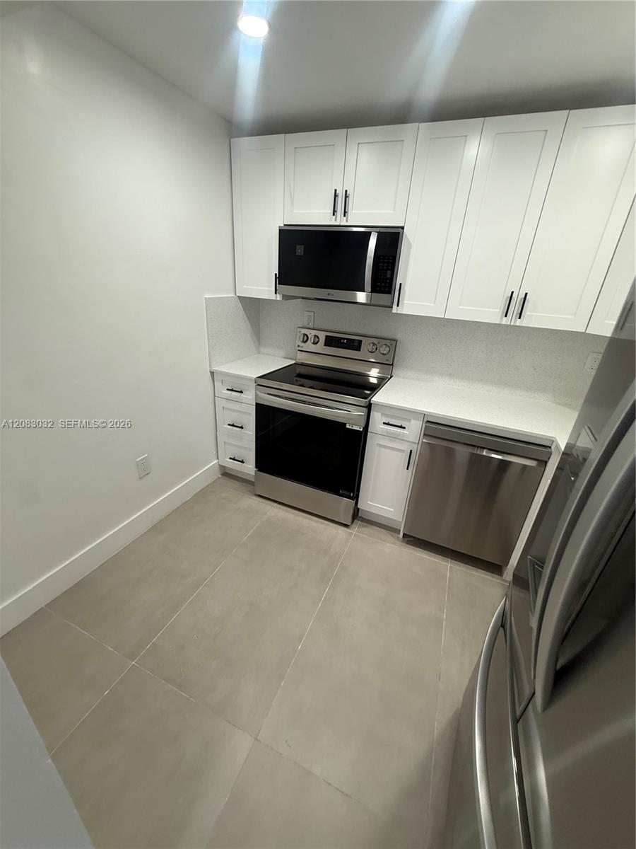 6937 bay dr # 510 — Photo 3