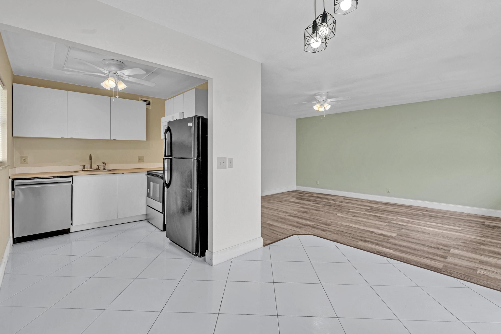 365 Flanders # H, Delray Beach FL 33484