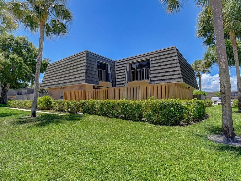 3611 36th Way, West Palm Beach FL 33407