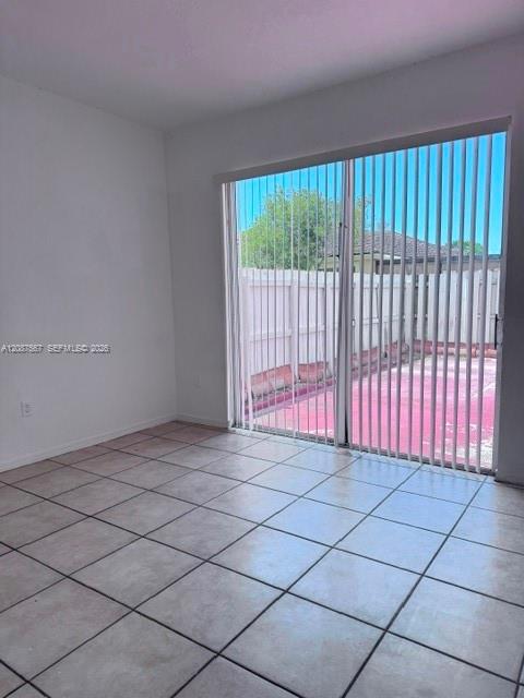 11102 SW 236th Ter — Photo 4