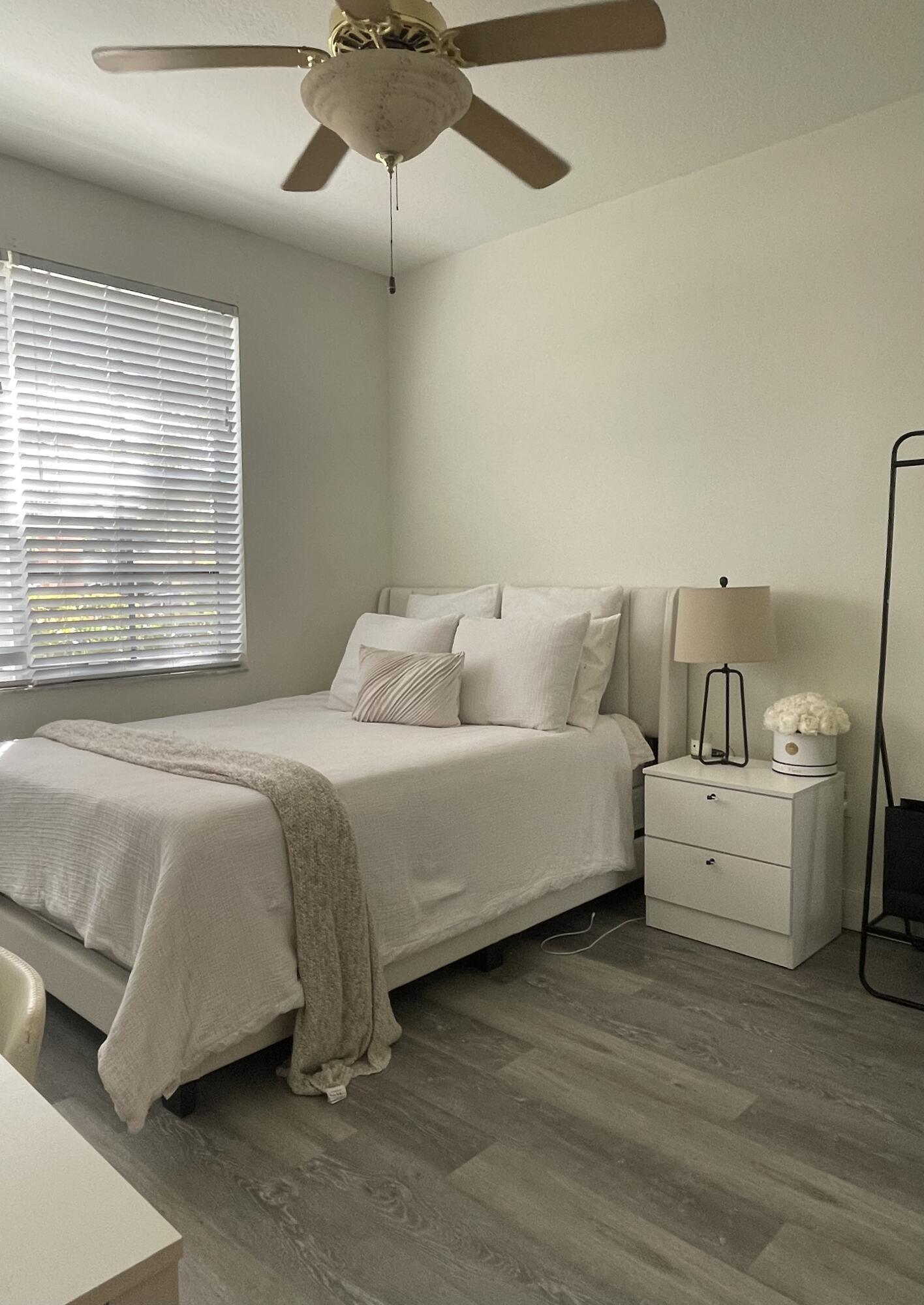 1116 University Boulevard Unit 11 — Photo 5