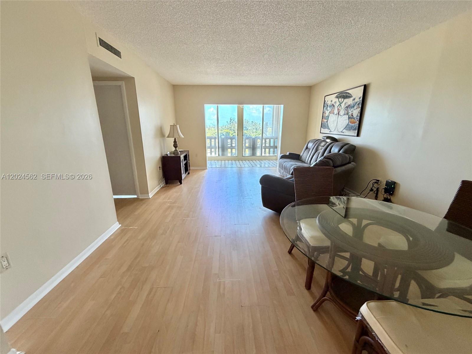 4001 Hillcrest Dr # 609, Hollywood FL 33021