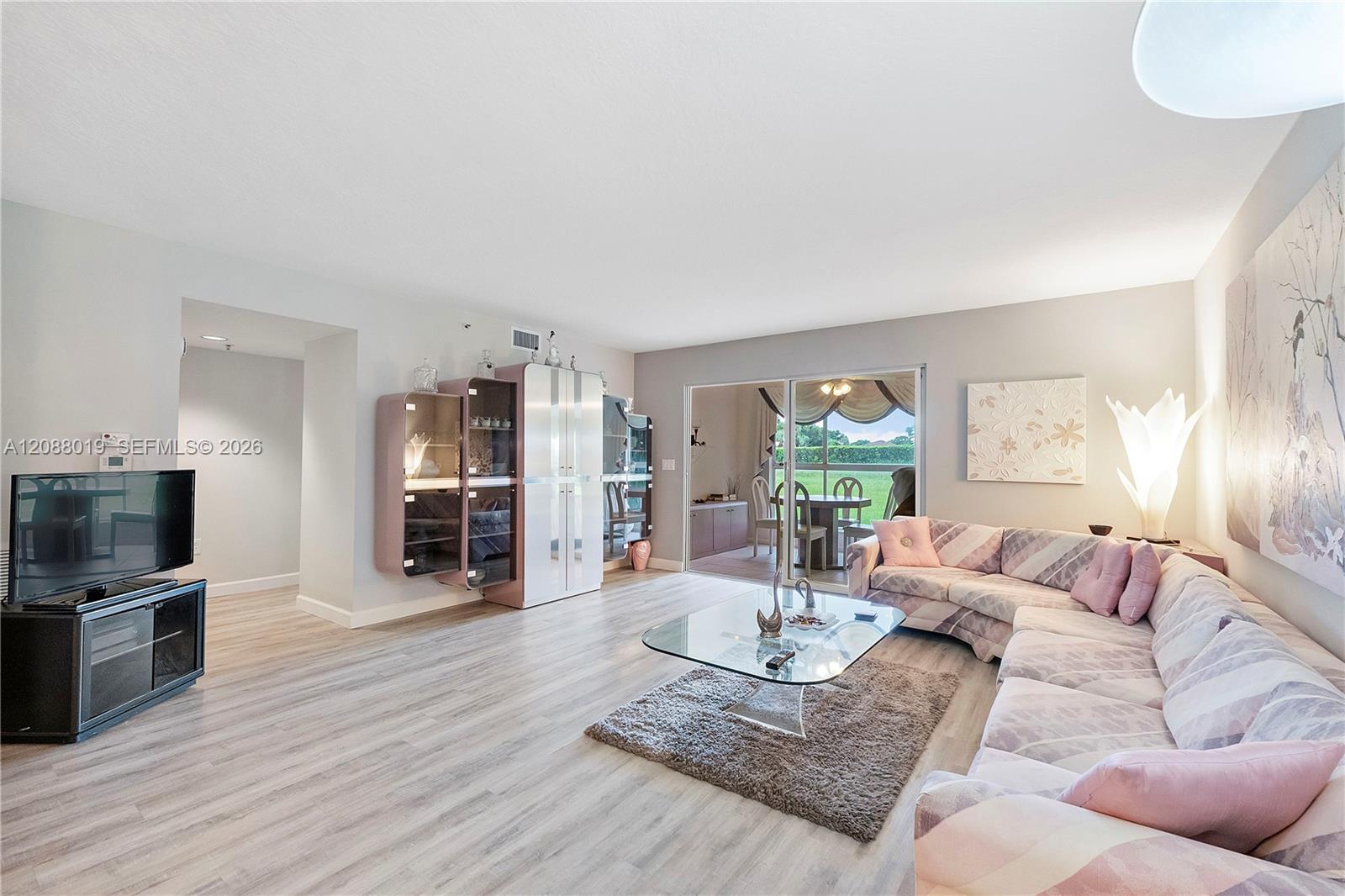 5952 Regal Glen Dr # 102 — Photo 4