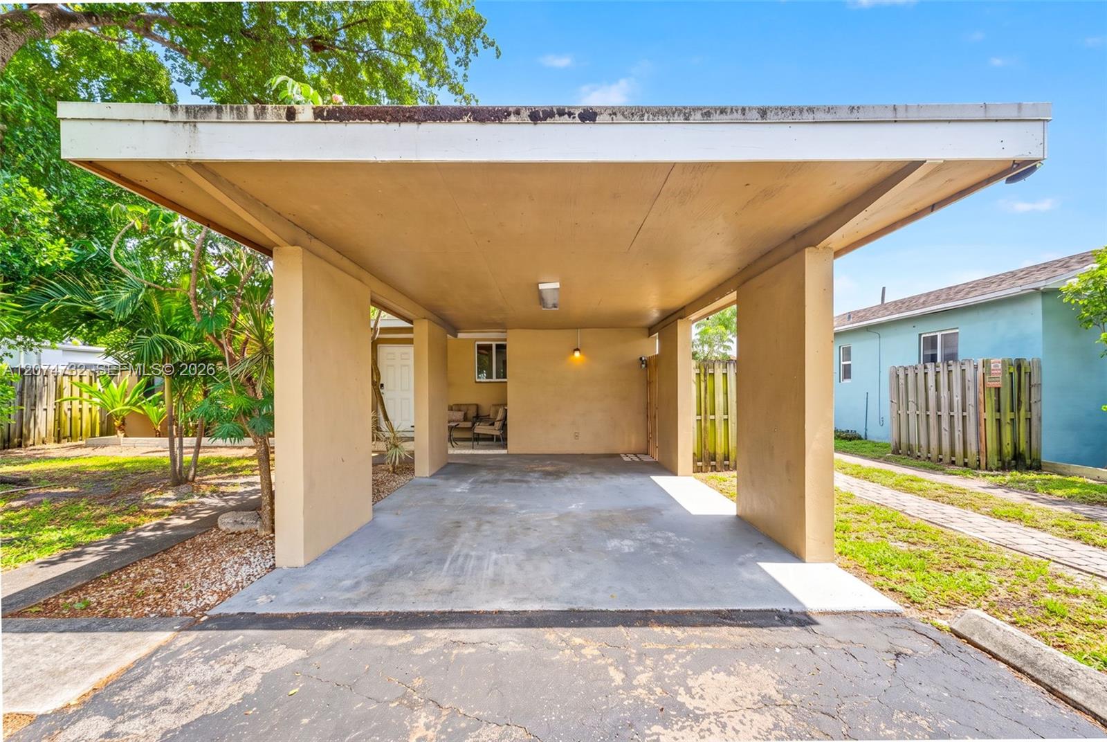 2904 Van Buren St — Photo 2