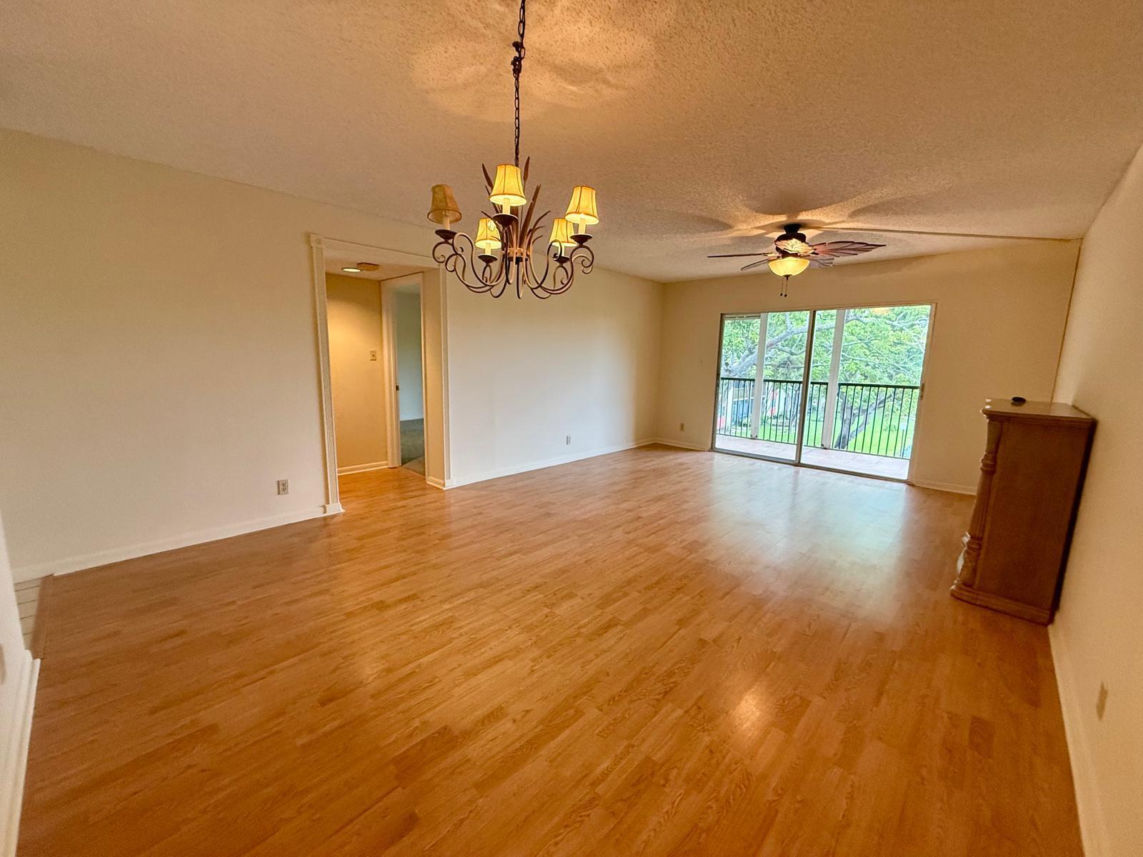 2212 S CYPRESS BEND Drive # 303 — Photo 4