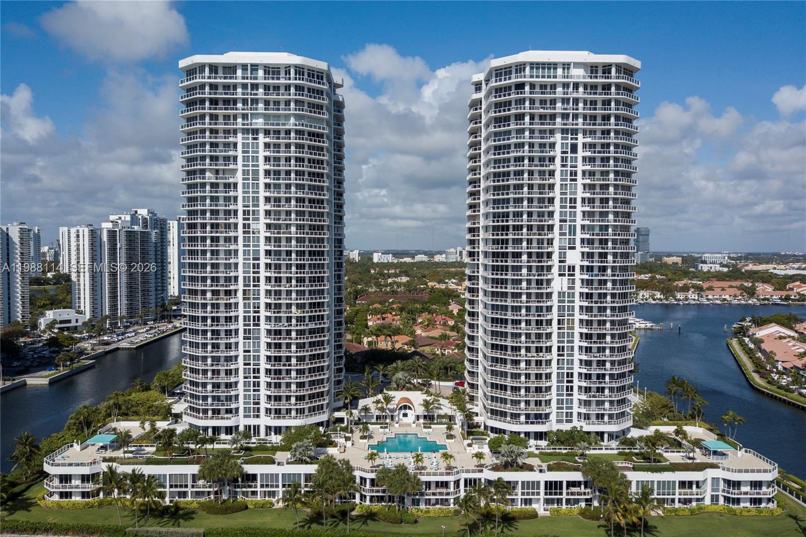 3802 NE 207th St # 1001, Aventura FL 33180