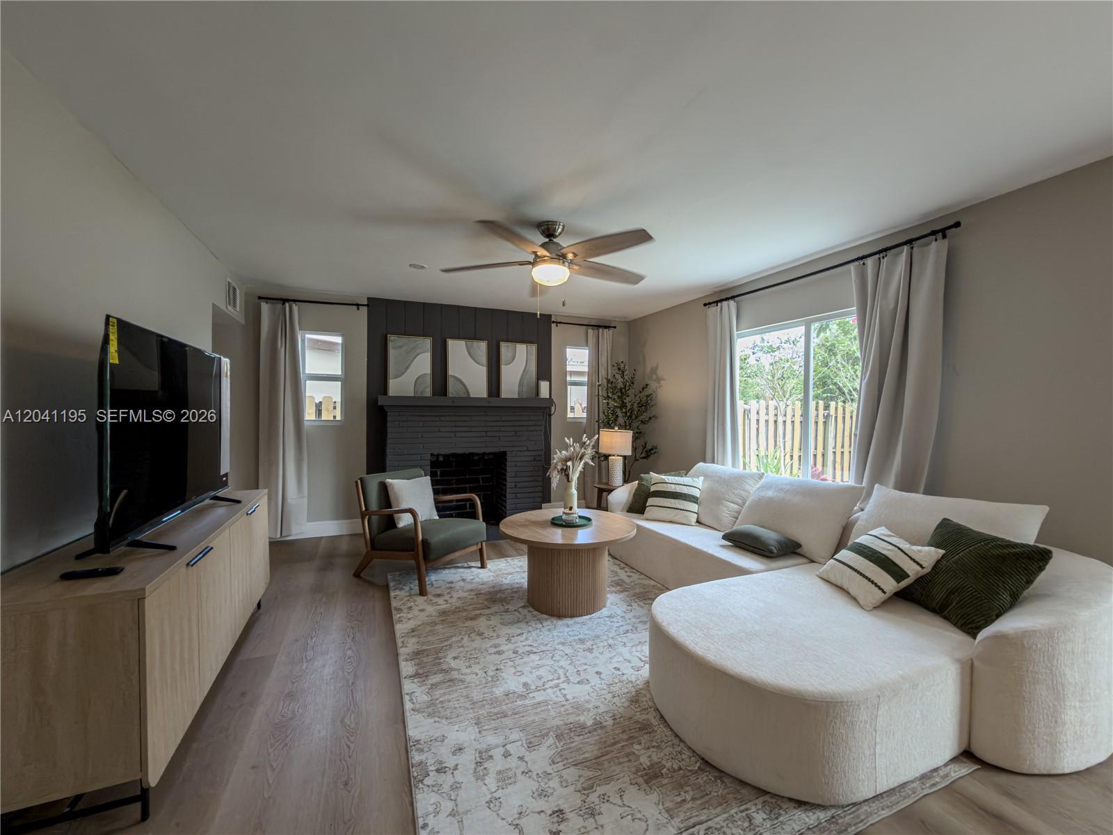 1813 SW 10th St # 1813, Fort Lauderdale FL 33312