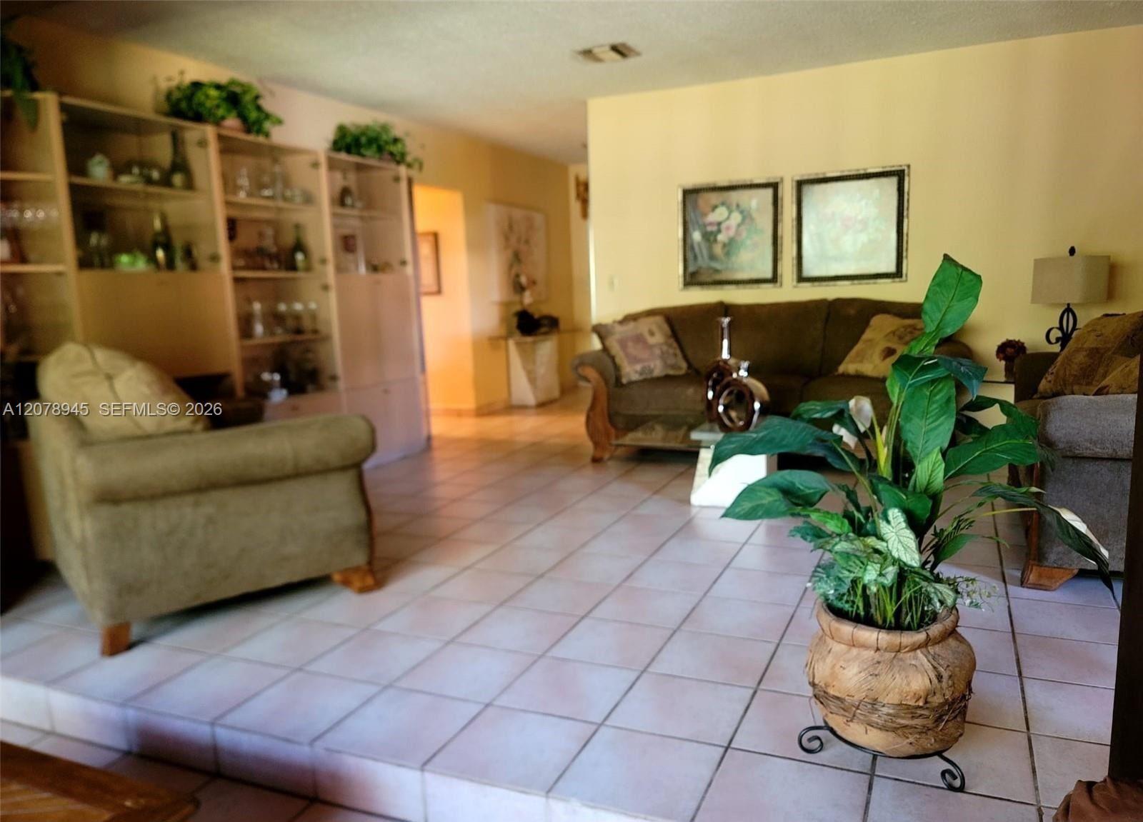 1645 SW 83rd Ave — Photo 3