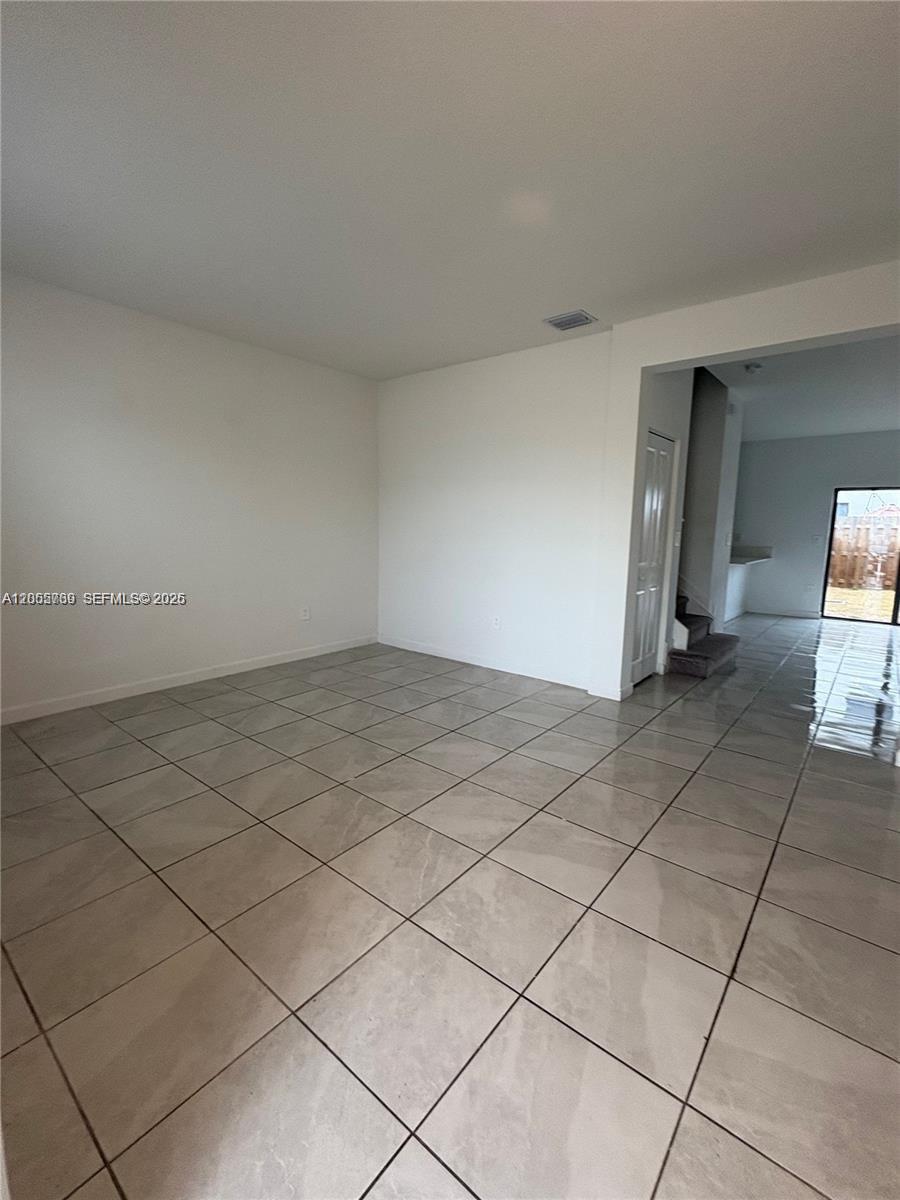 11858 SW 246th Ln — Photo 5