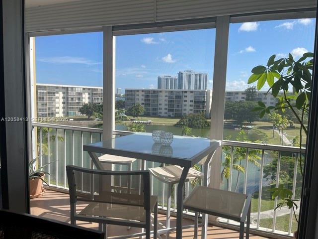2855 Leonard Dr # H511, Aventura FL 33160