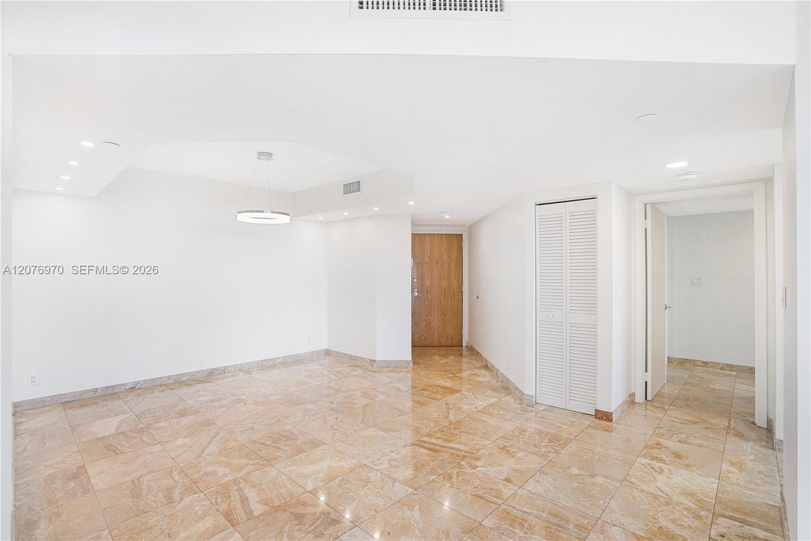 3600 Yacht Club Dr # 1602 — Photo 5