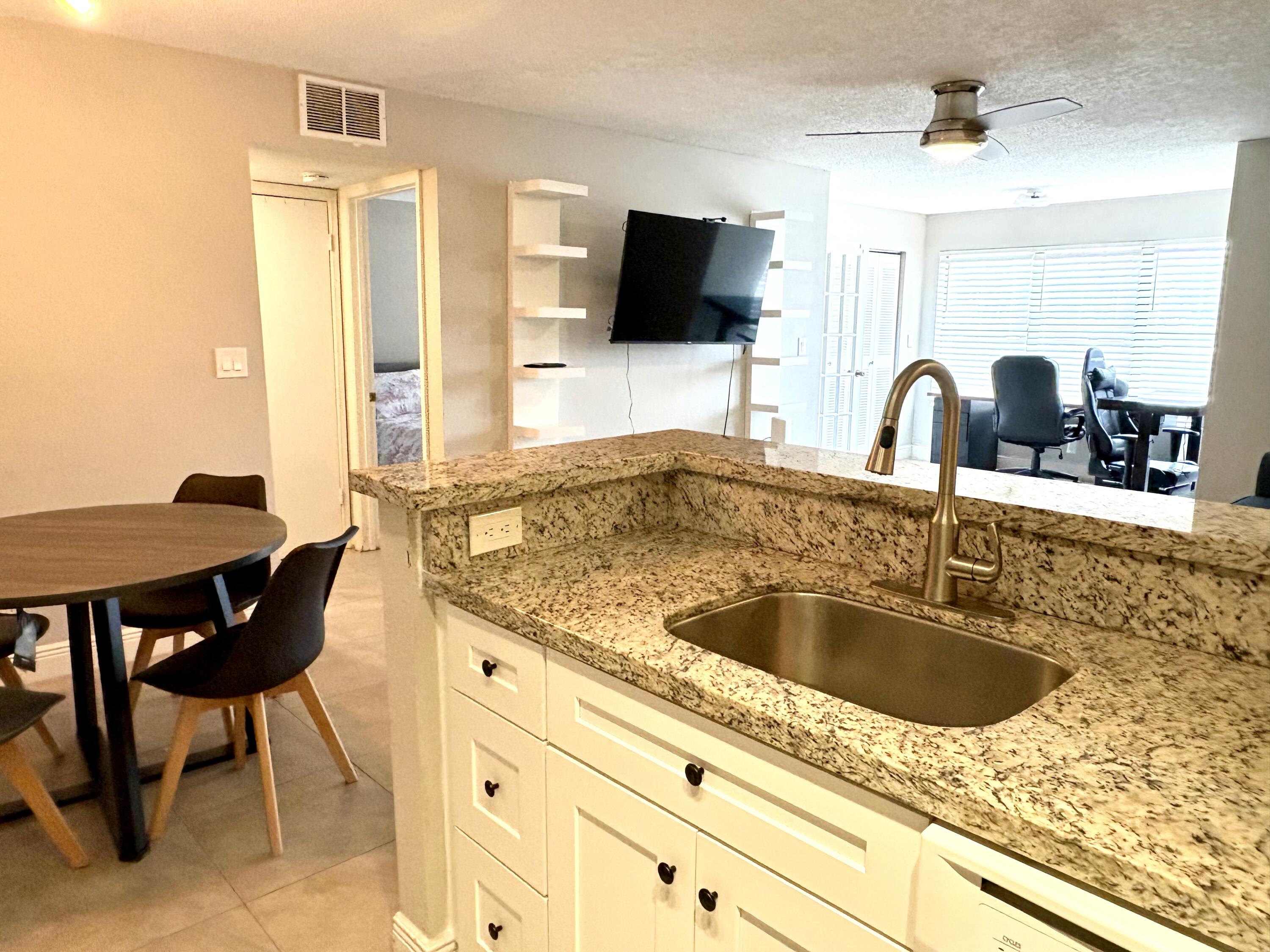 2900 S University Drive # 9104, Davie FL 33328