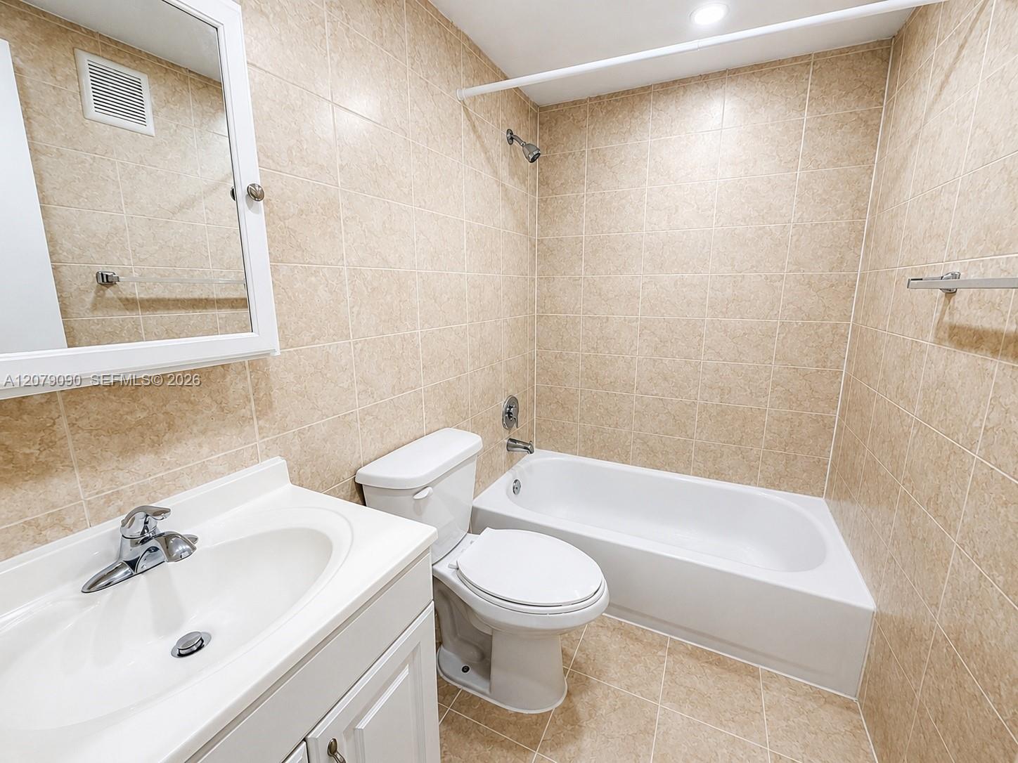 7500 SW 59th Pl # 106 — Photo 4