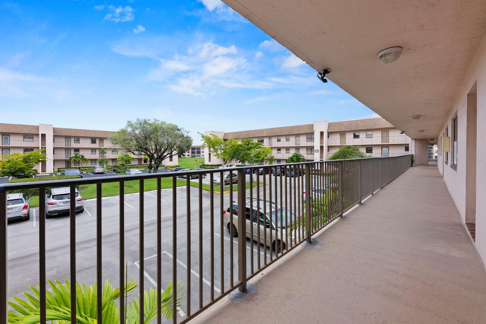 10442 Sunrise Lakes Boulevard # 212 — Photo 4