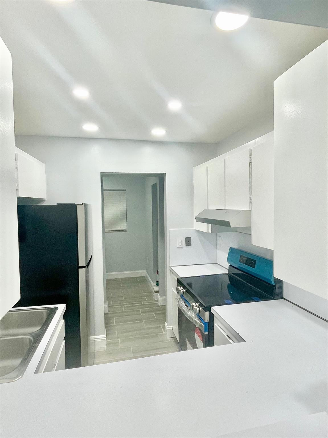1021 Mockingbird Lane # 114 — Photo 3