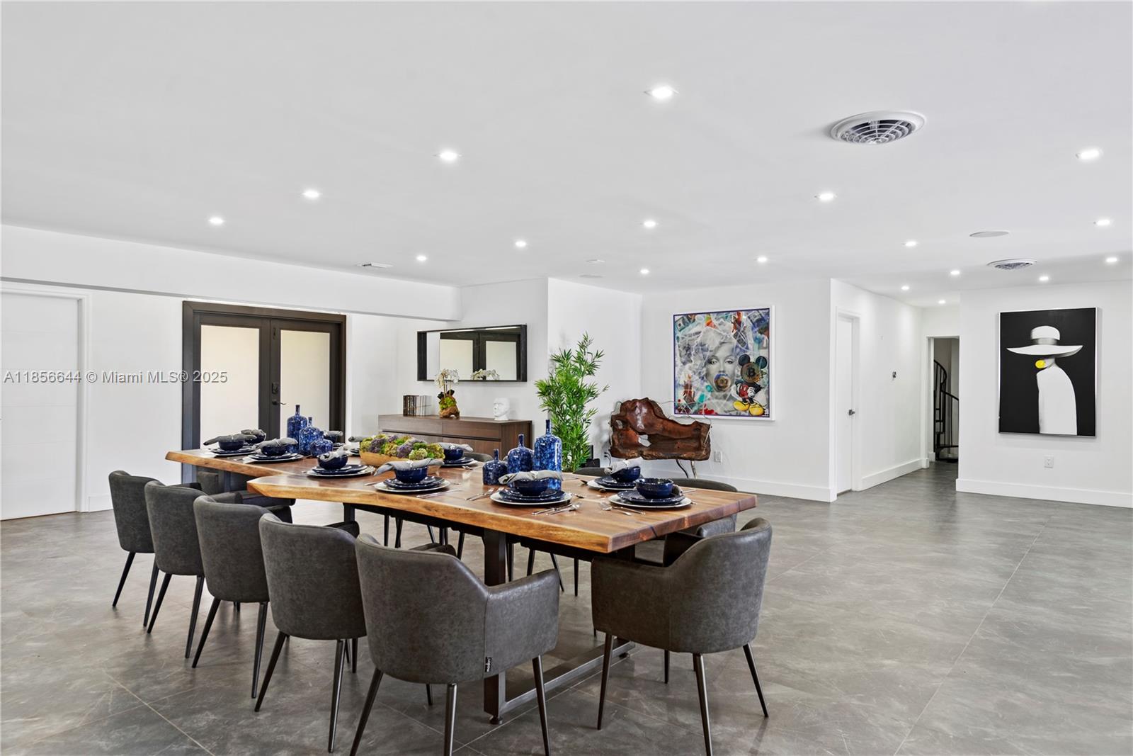 4322 Polk St — Photo 3