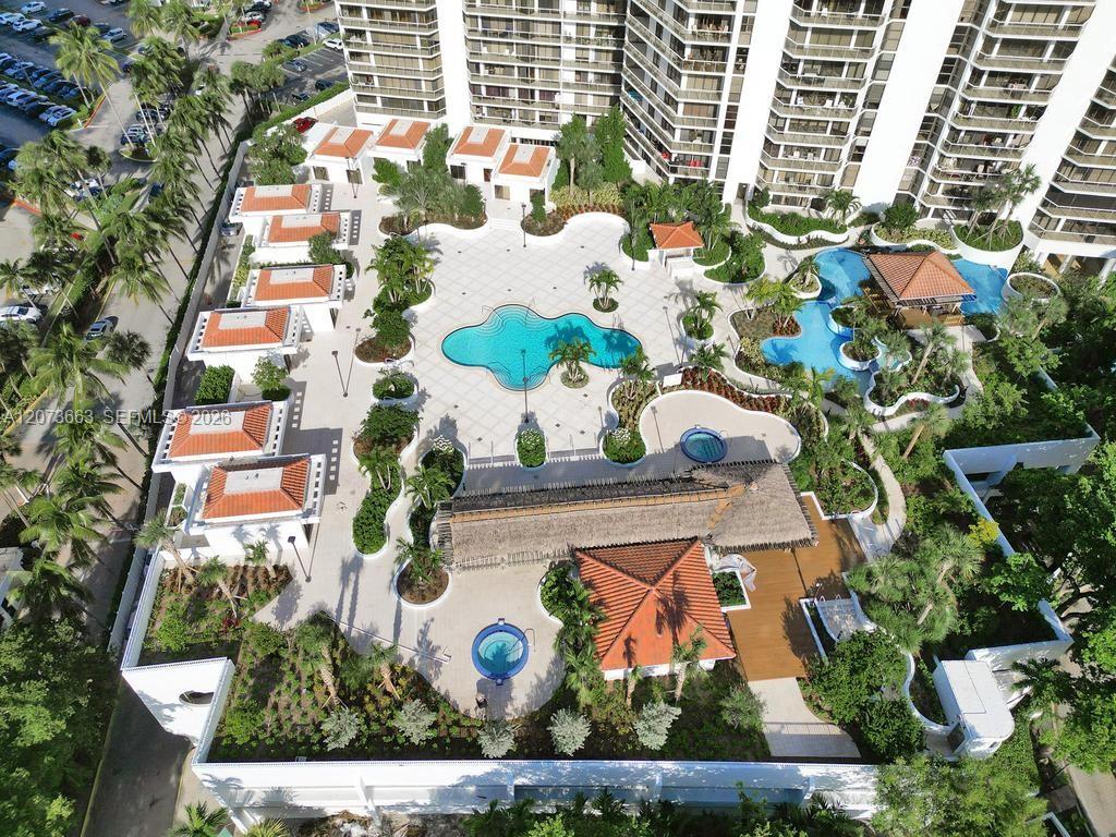 20281 E Country Club Dr # 404 — Photo 4