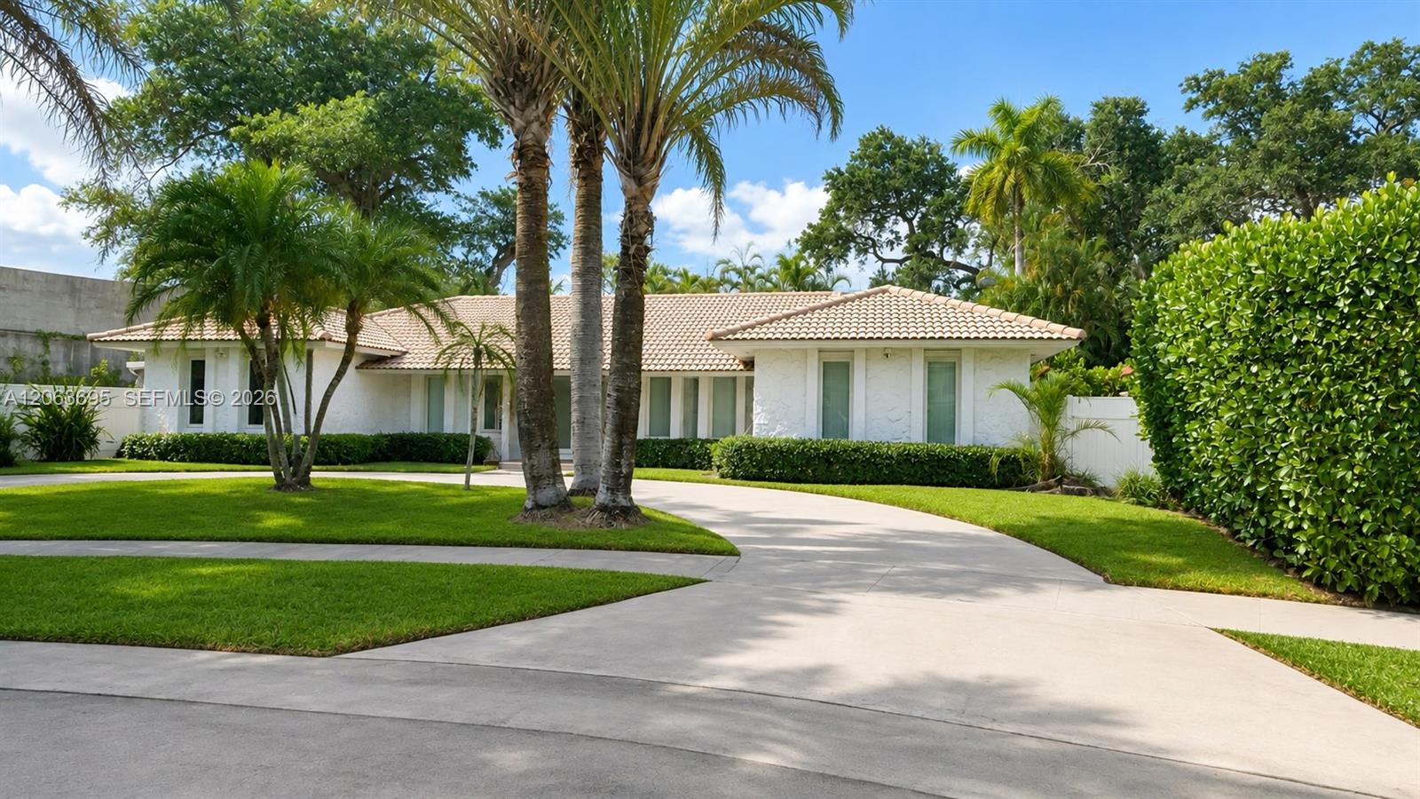 Circular driveway