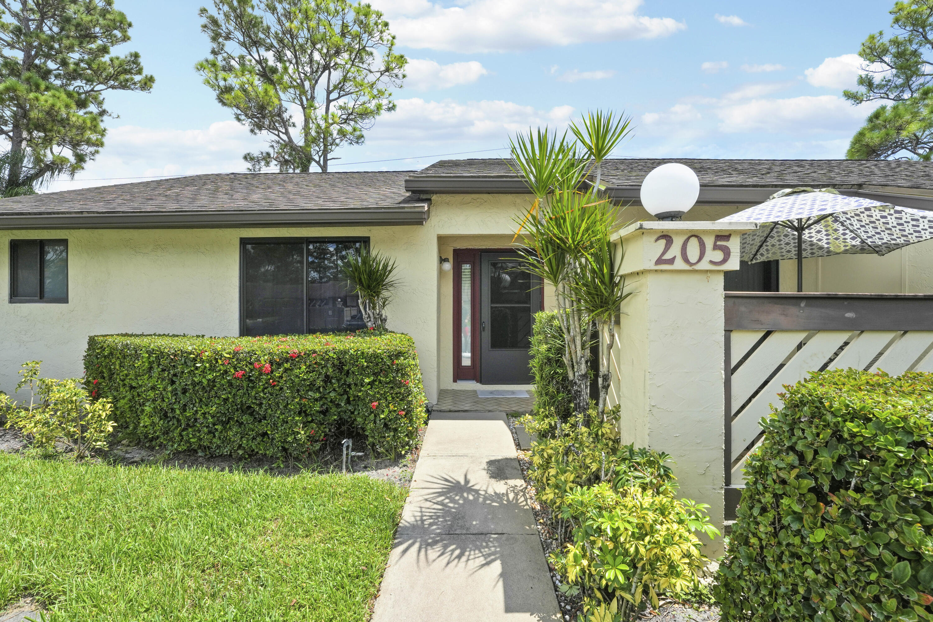 205 STAR CLUSTERS Court, Royal Palm Beach FL 33411