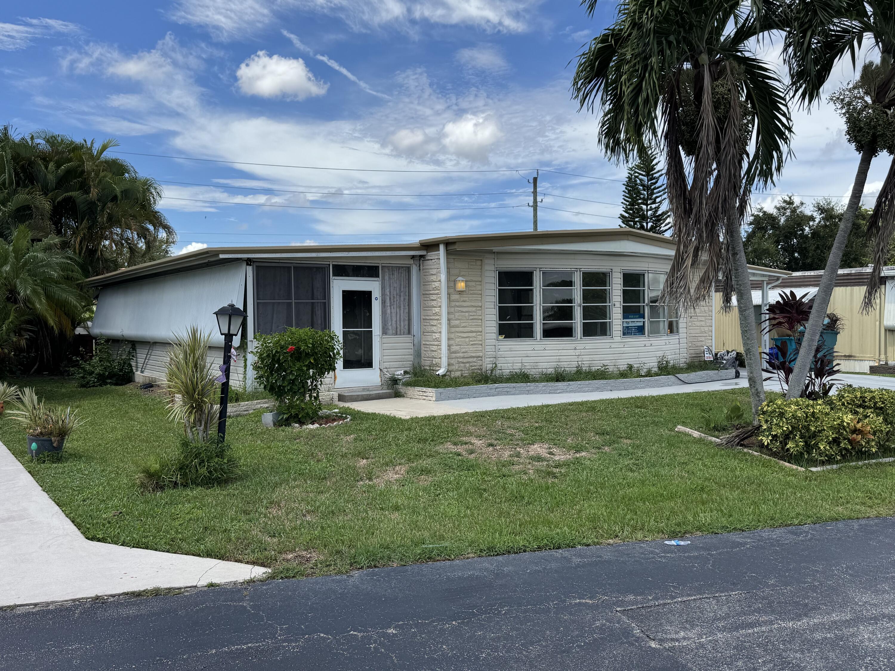 8629 Crown Drive — Photo 2