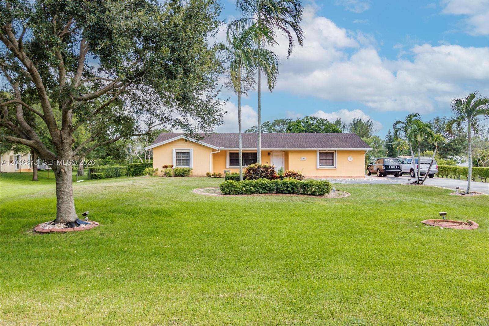 13450 SW 26th St, Davie FL 33325
