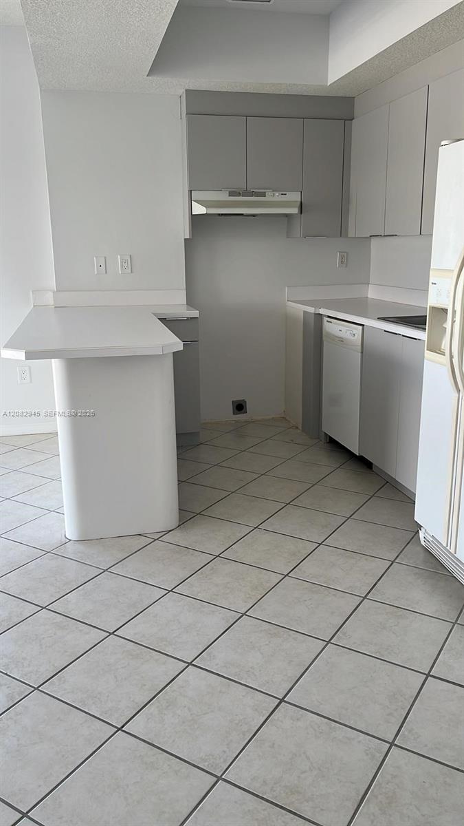 3500 Coral Way # 1414 — Photo 3