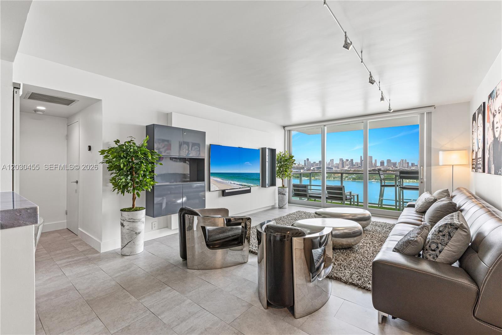 1000 West Ave # 1518, Miami Beach FL 33139