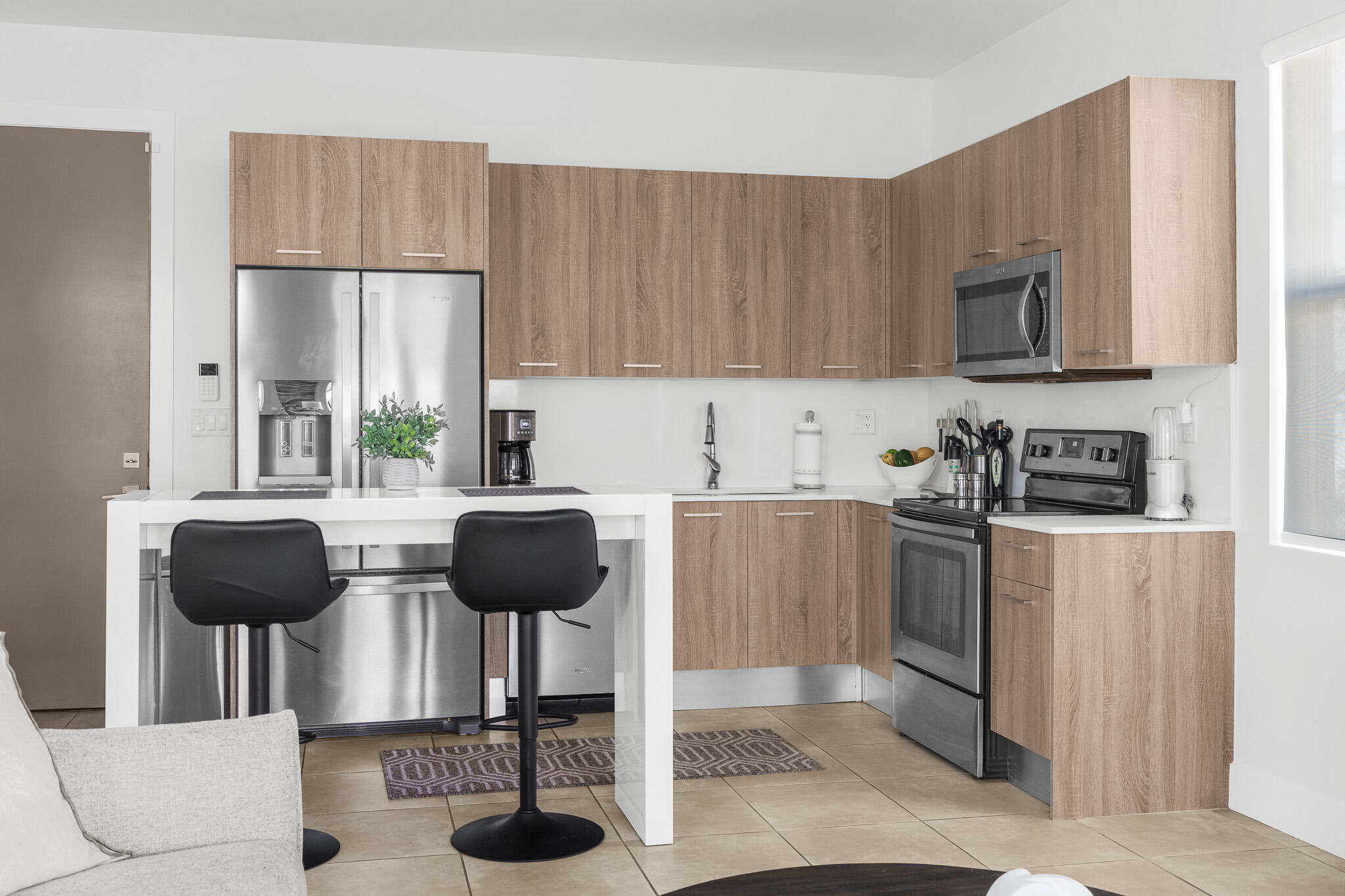 405 NE 35TH Court # 2 — Photo 3