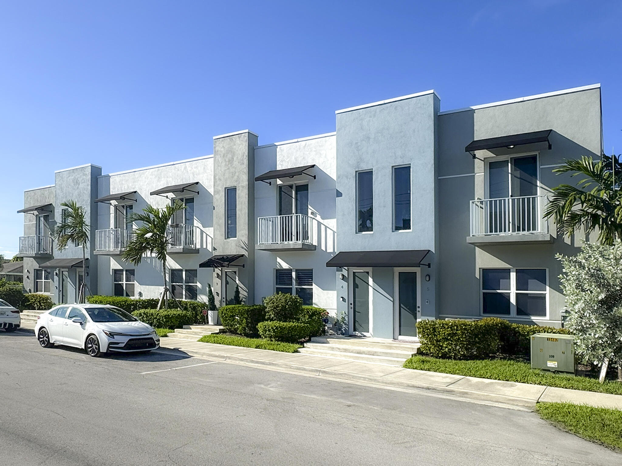 405 NE 35TH Court # 2, Oakland Park FL 33334