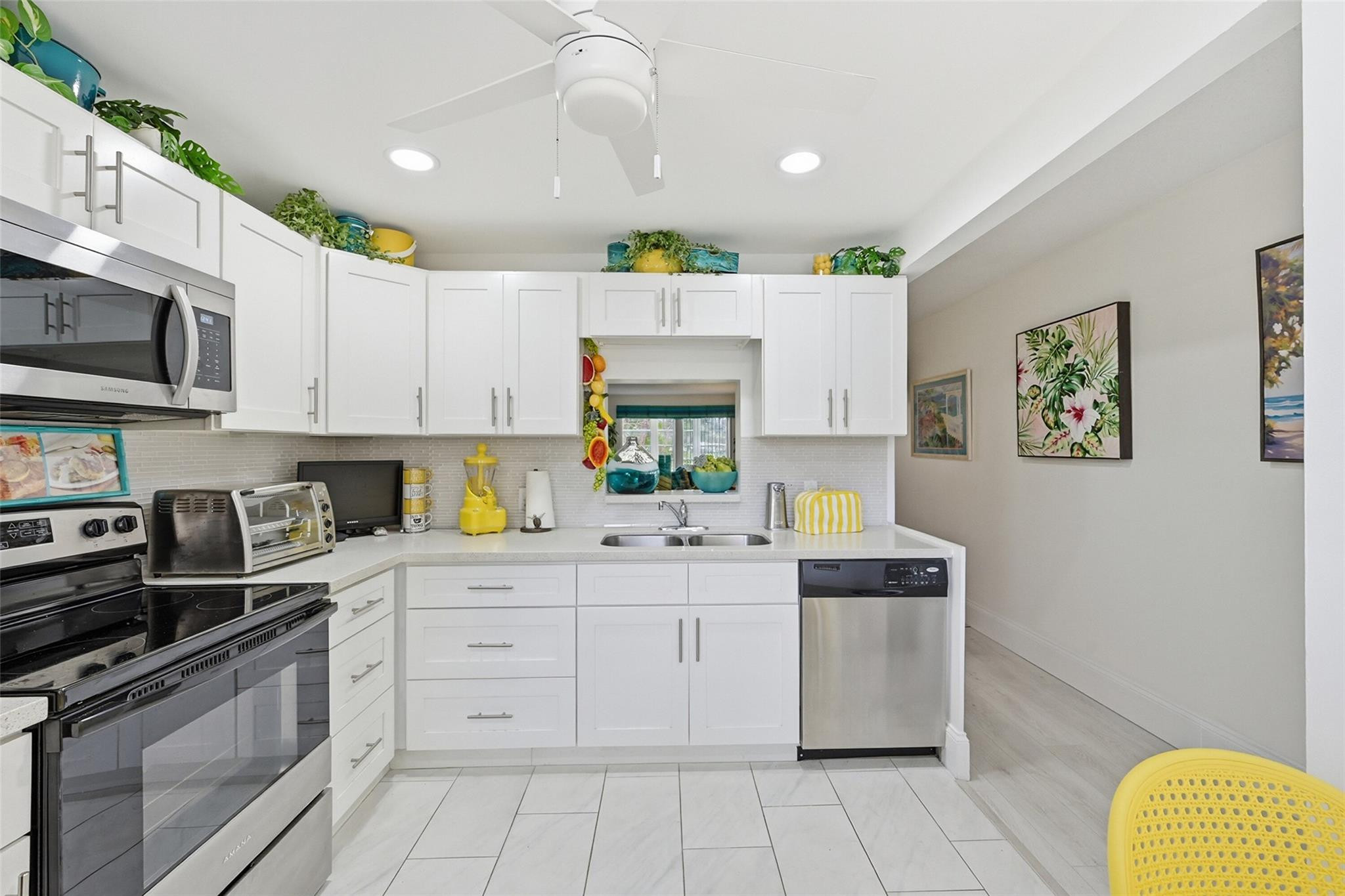 3003 Portofino Isle # B2 — Photo 3