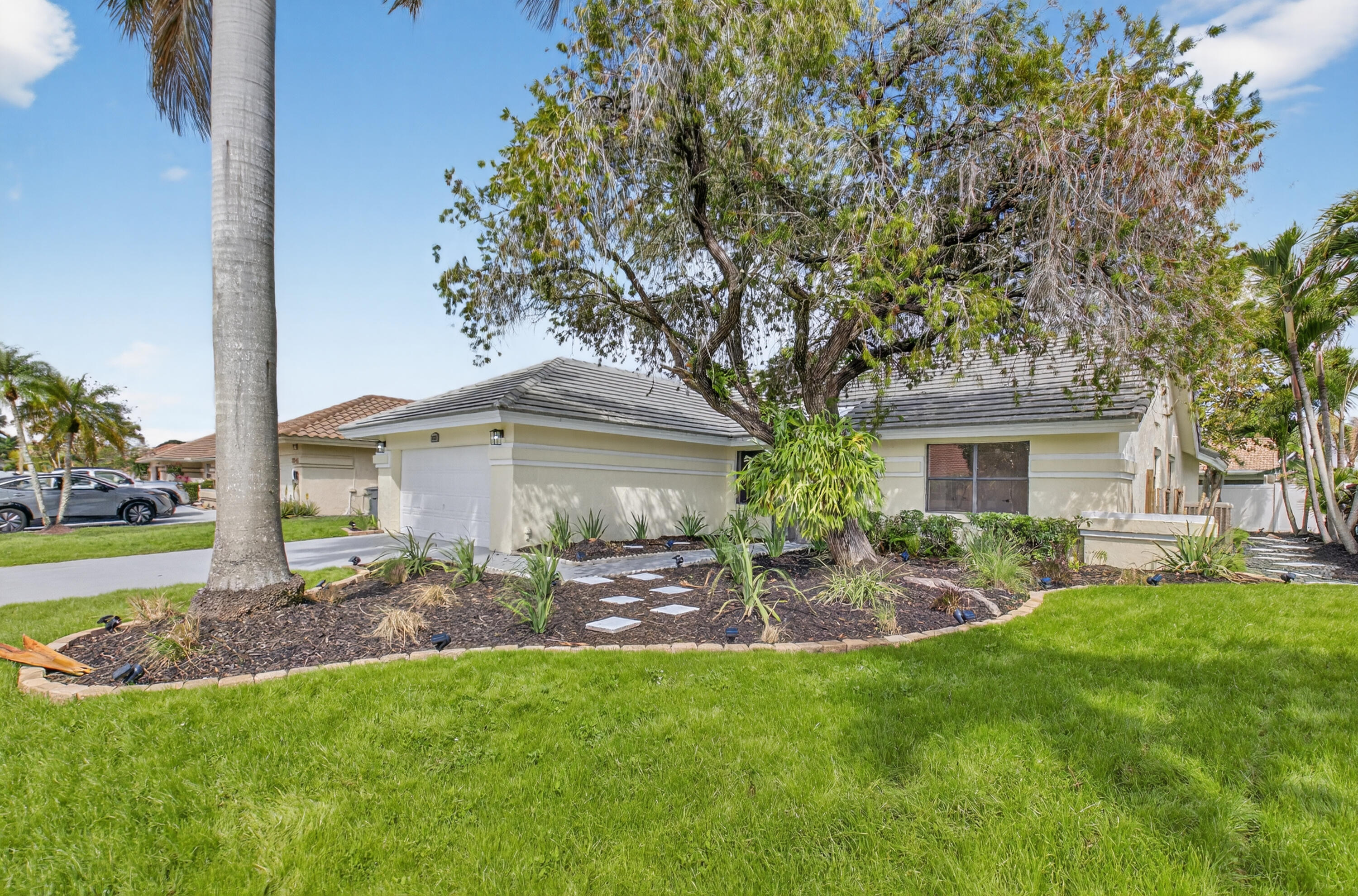 9537 Majestic Way — Photo 3