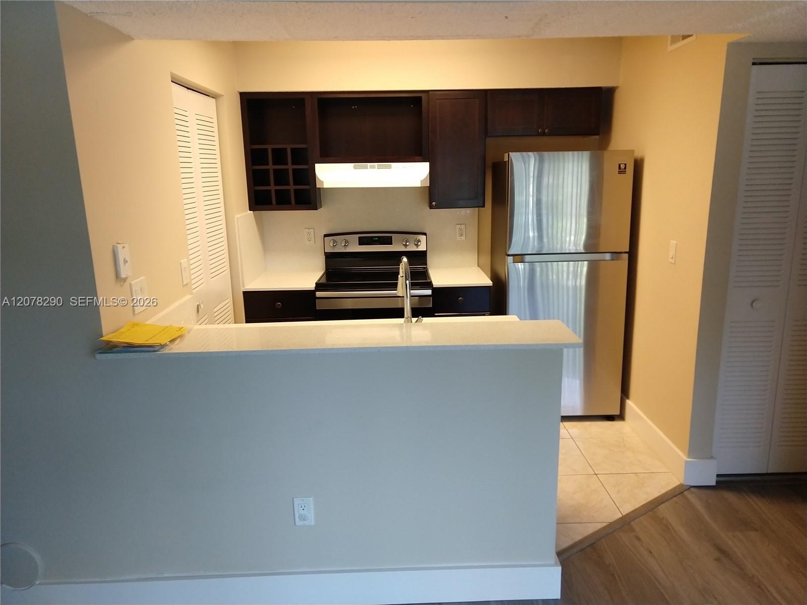 1259 SW 46th Ave # 1913 — Photo 3