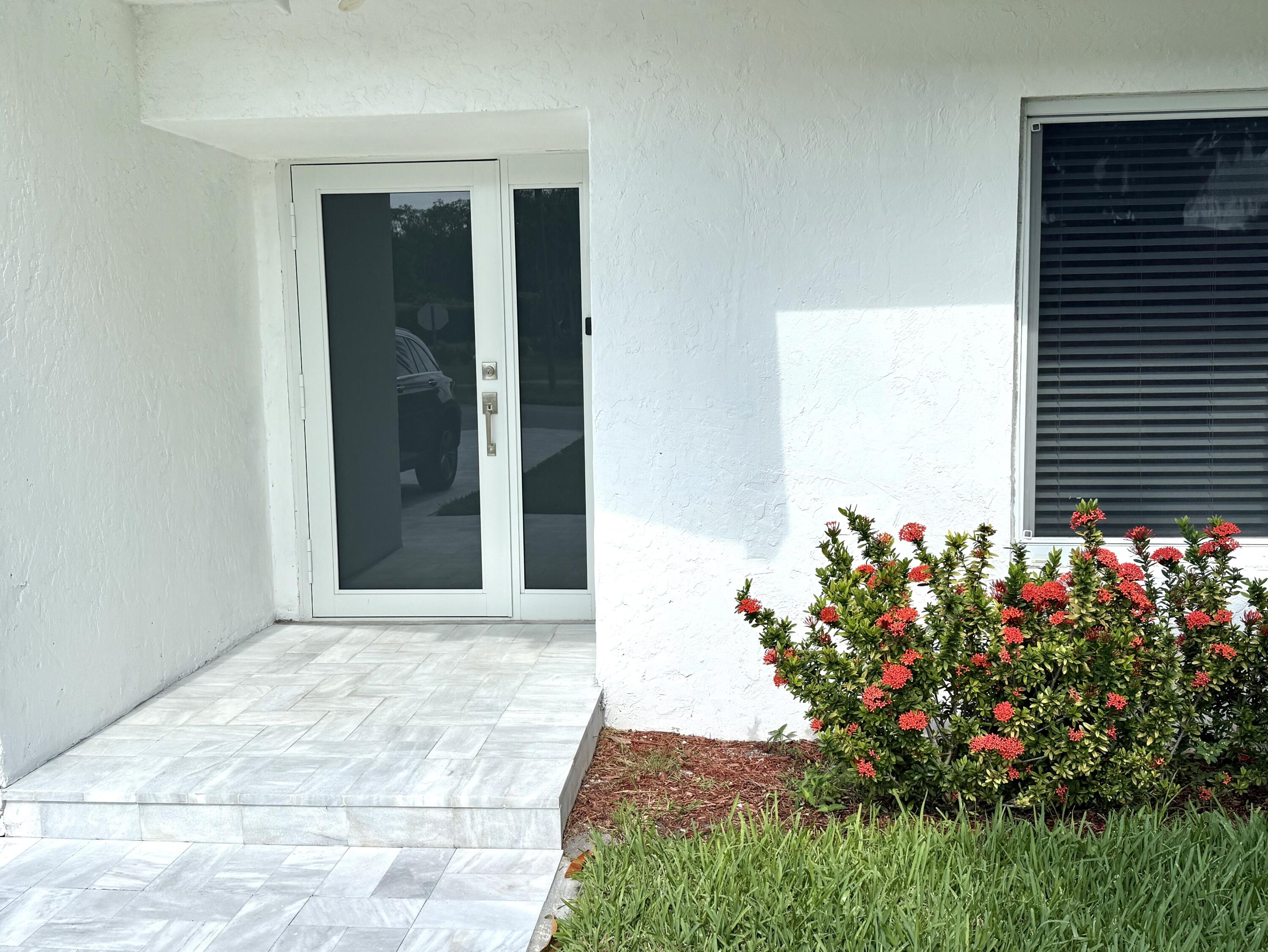 1101 NW 5TH Avenue — Photo 2