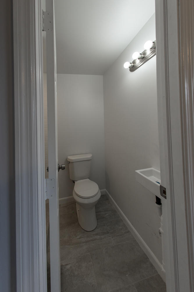 4116 VIRGINIA Terrace # B — Photo 3