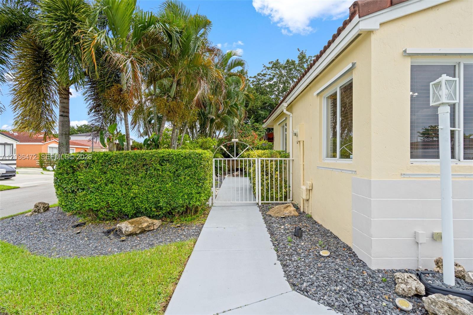 14365 SW 175th Ter — Photo 4