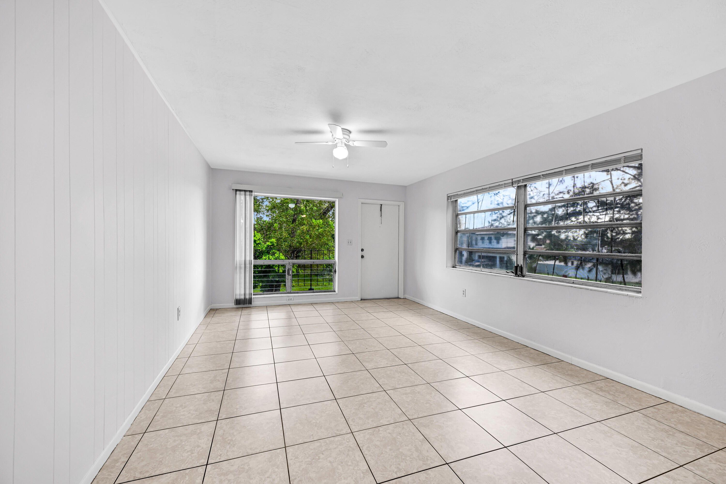 199 SW 15th Street # 3 — Photo 5