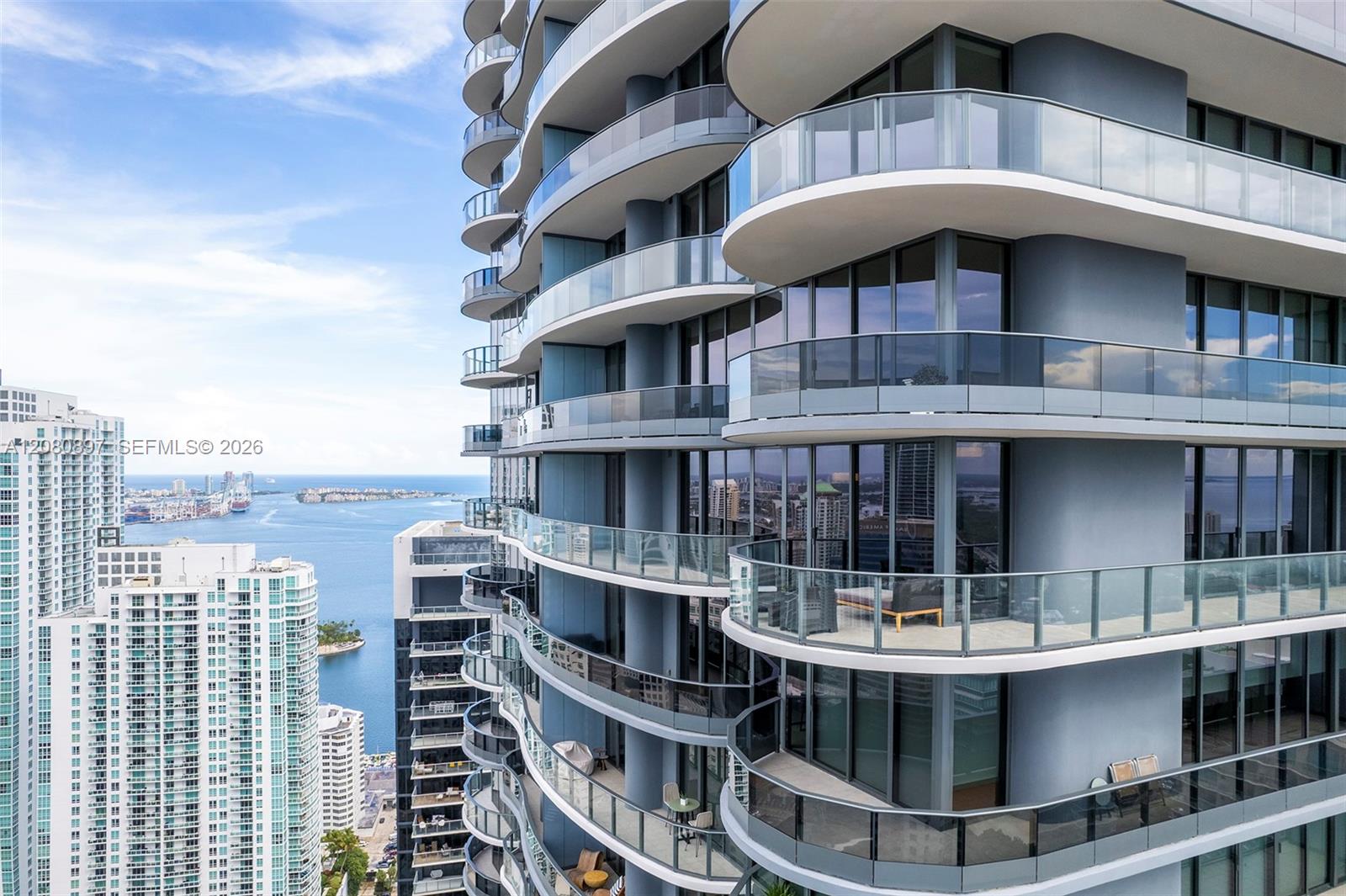 1000 Brickell Plz # PH5307 — Photo 3