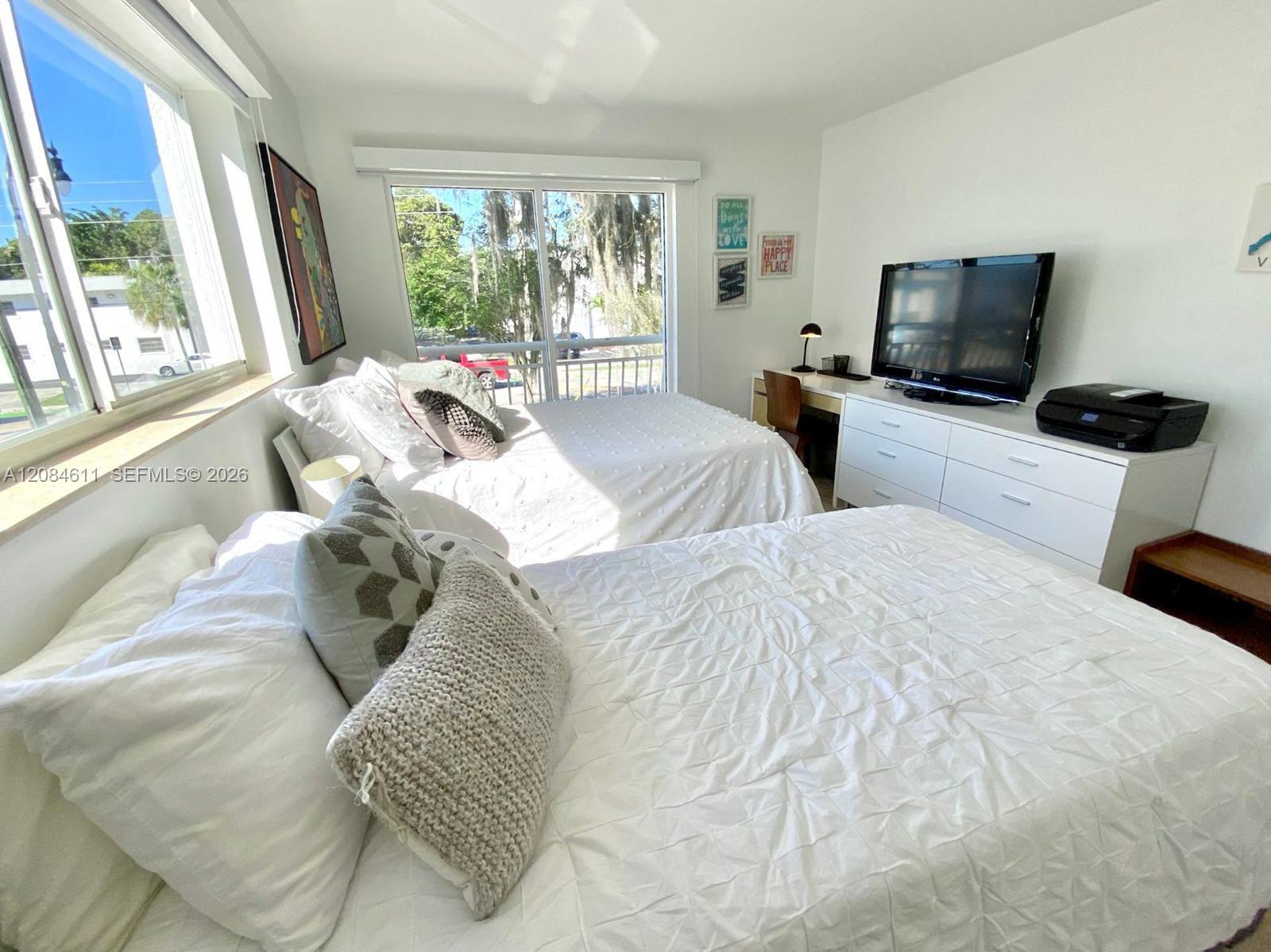 3101 SW 27th Ave # 201 — Photo 5