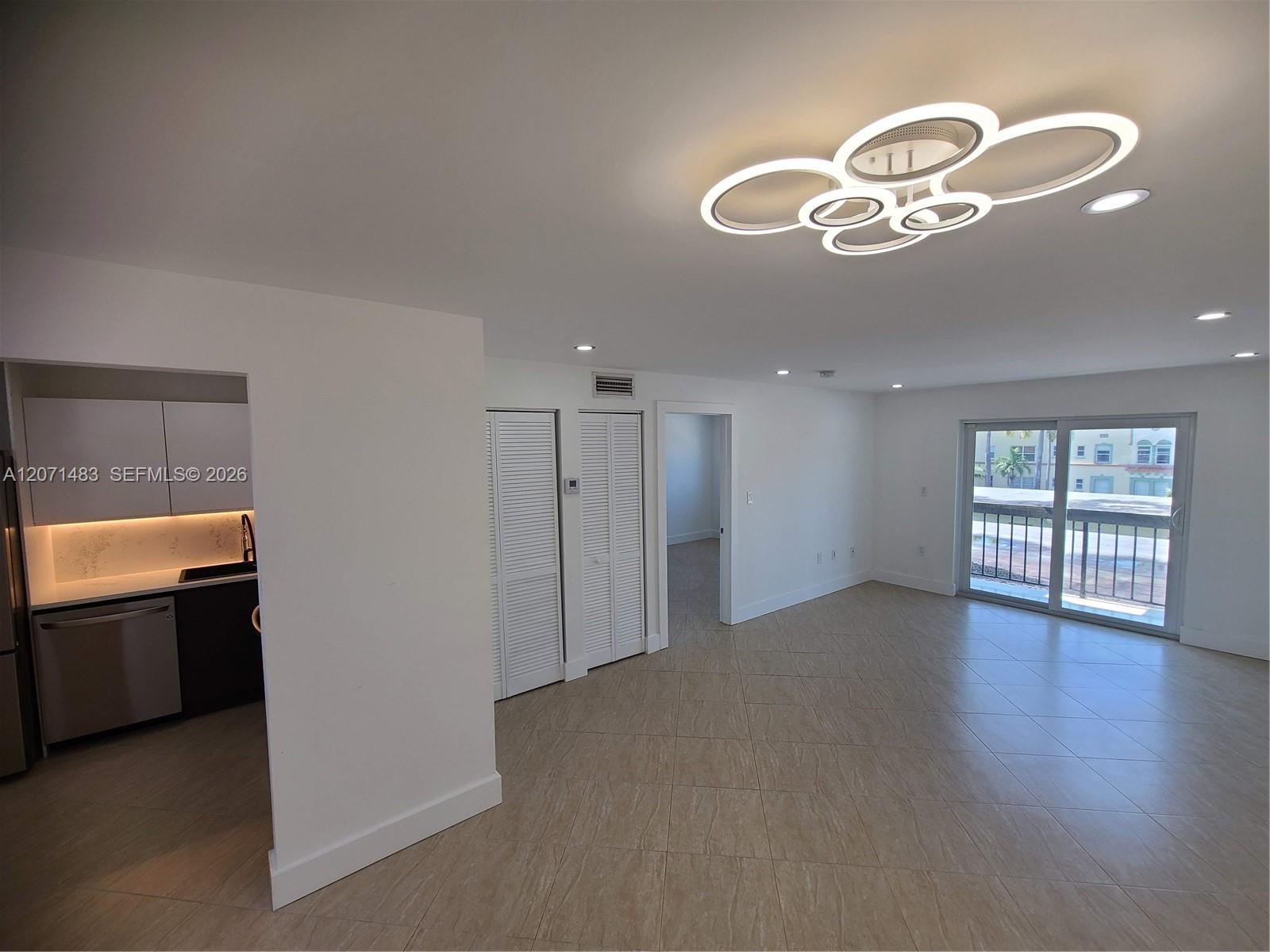1612 Jefferson Ave # 403 View 1