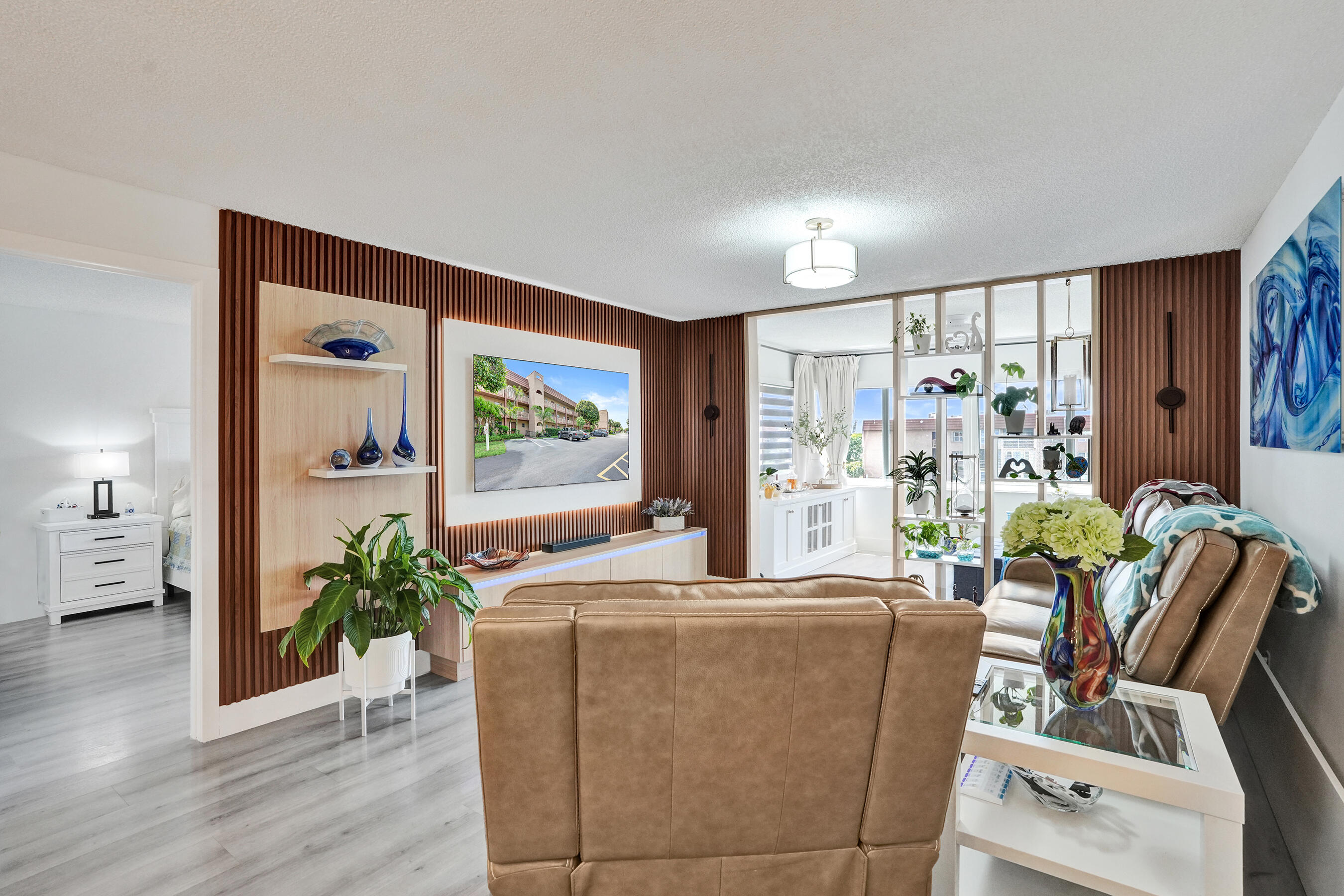 9540 SUNRISE LAKES Boulevard # 303 — Photo 4