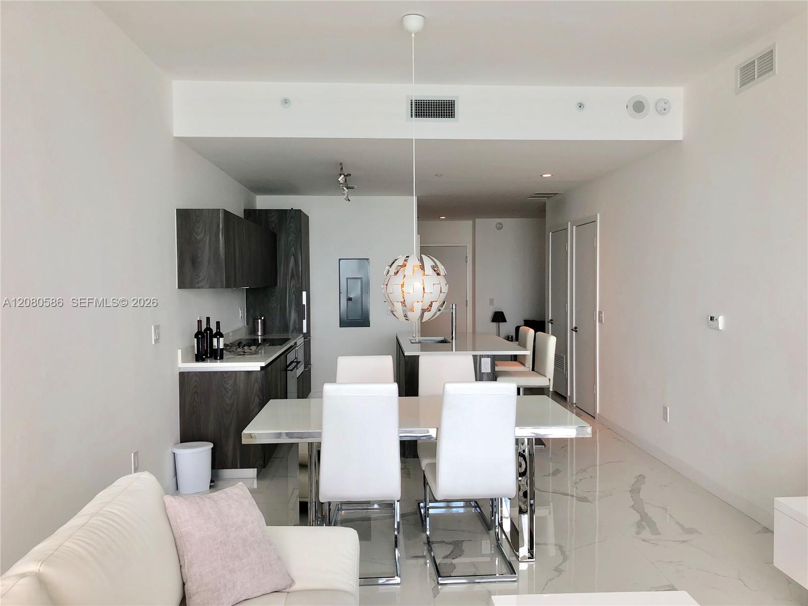 480 NE 31st St # 2806 — Photo 5