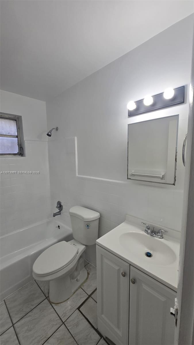 1345 NW 28th St # 1 — Photo 3