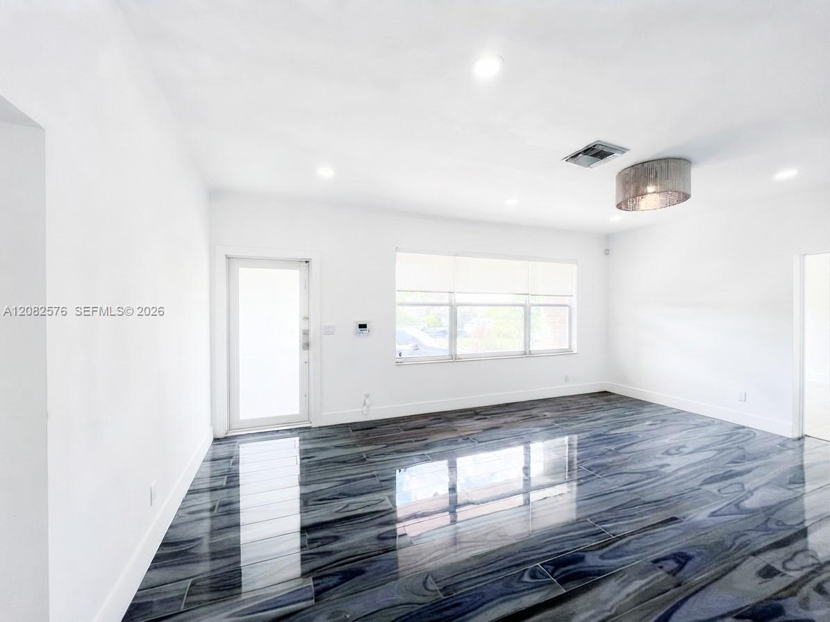 501 90th St # 1 — Photo 3
