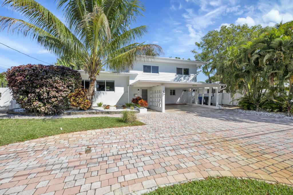 1771 NE 35th Street, Oakland Park FL 33334