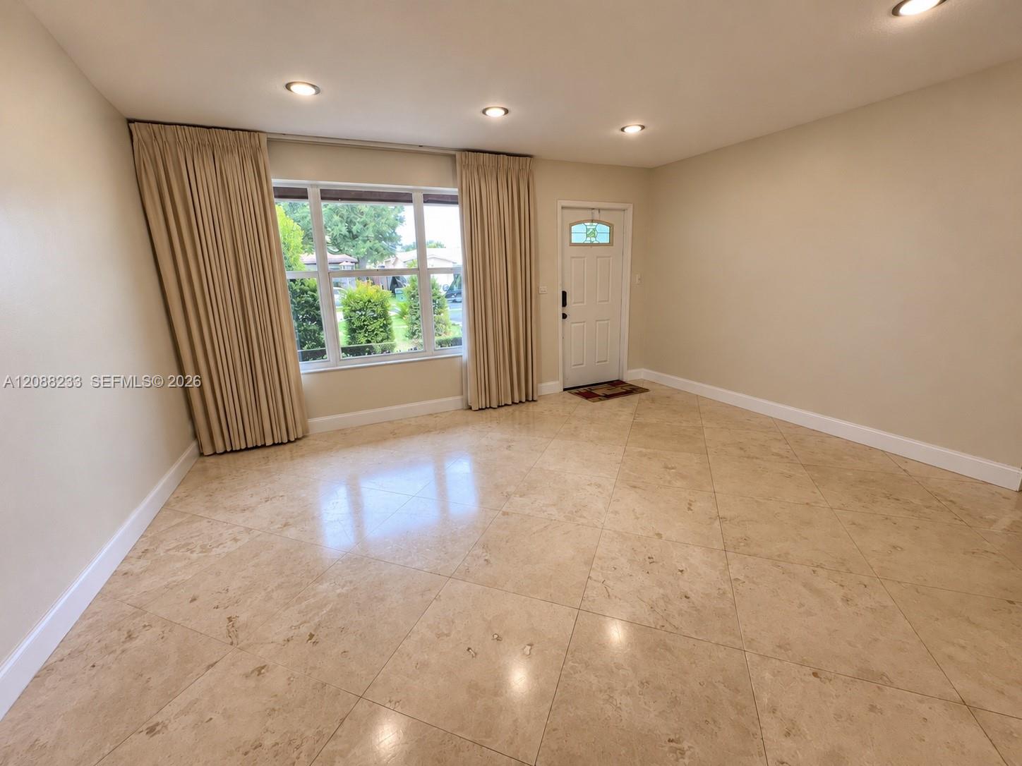 7050 SW 5th Ct # 0 — Photo 2